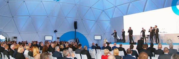 concert in geodesic dome during 20th anniversary of euro park mielec