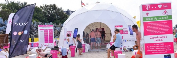 exterior of dome tents for help measured in kilometers