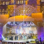 stage of lifeball2015 with gold leafed freedome 150
